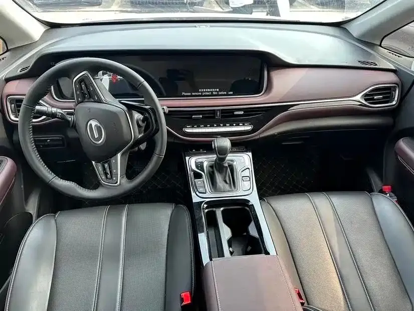 GAC Motor Trumpchi M6 — фото 6