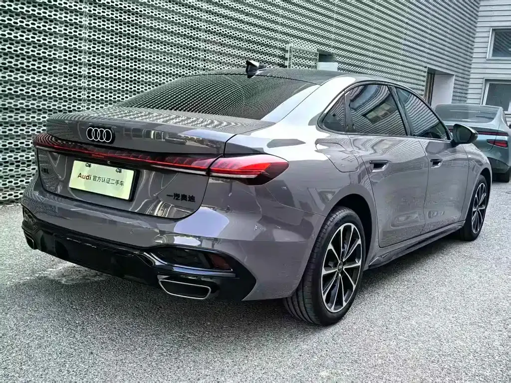 Audi A5L — фото 10