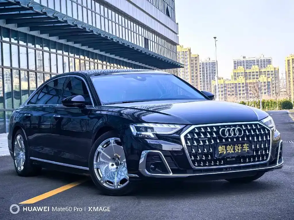 Audi A8 — фото 4