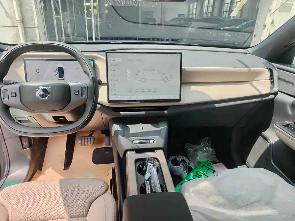 Volvo XC70 Plug-in Hybrid 2026 из CN, фото 6