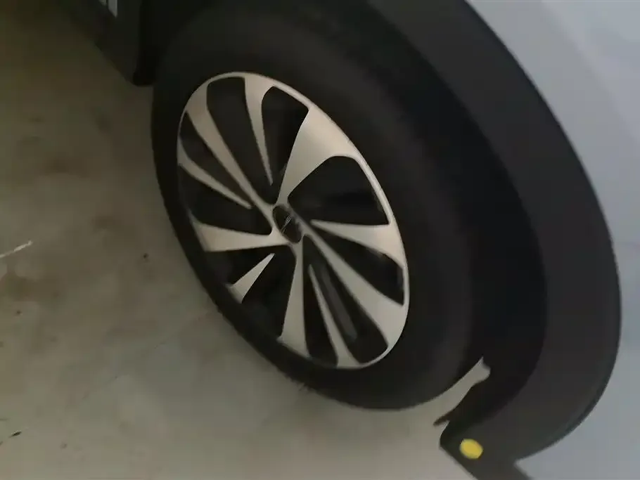 BYD Qin PLUS — фото 10