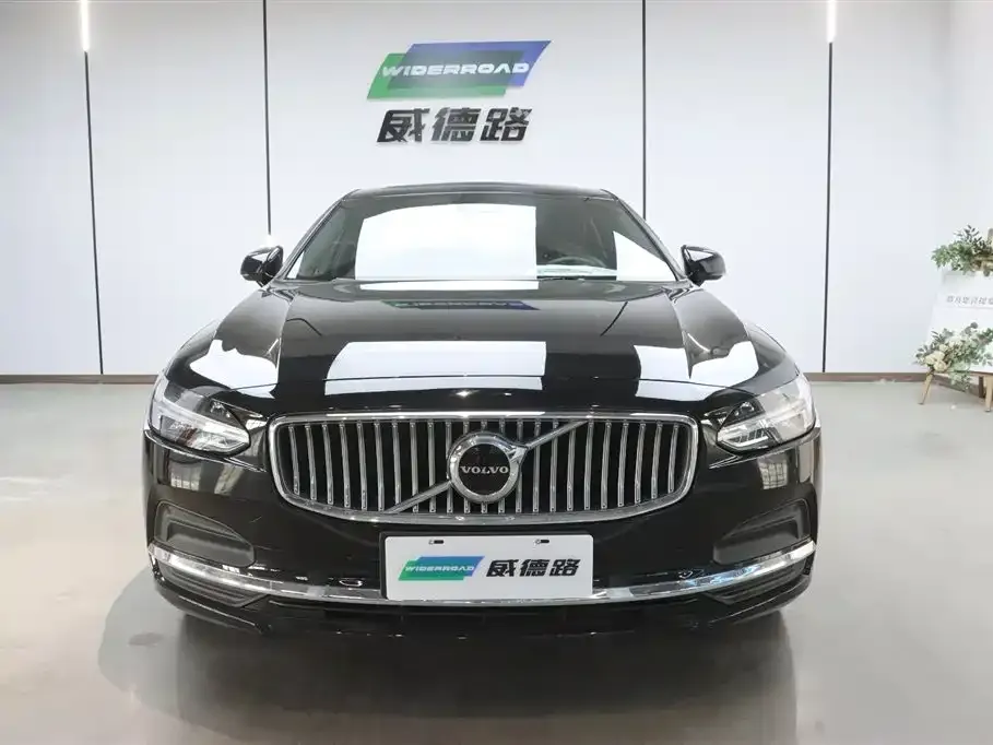 Volvo S90 — фото 3