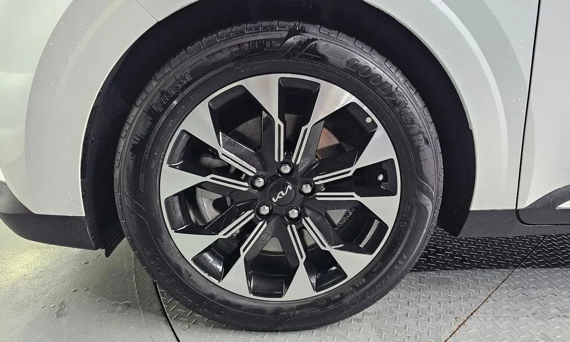 Kia Carnival 2023 из KR, фото 8