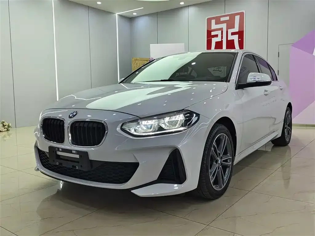 BMW 1 Series — фото 1