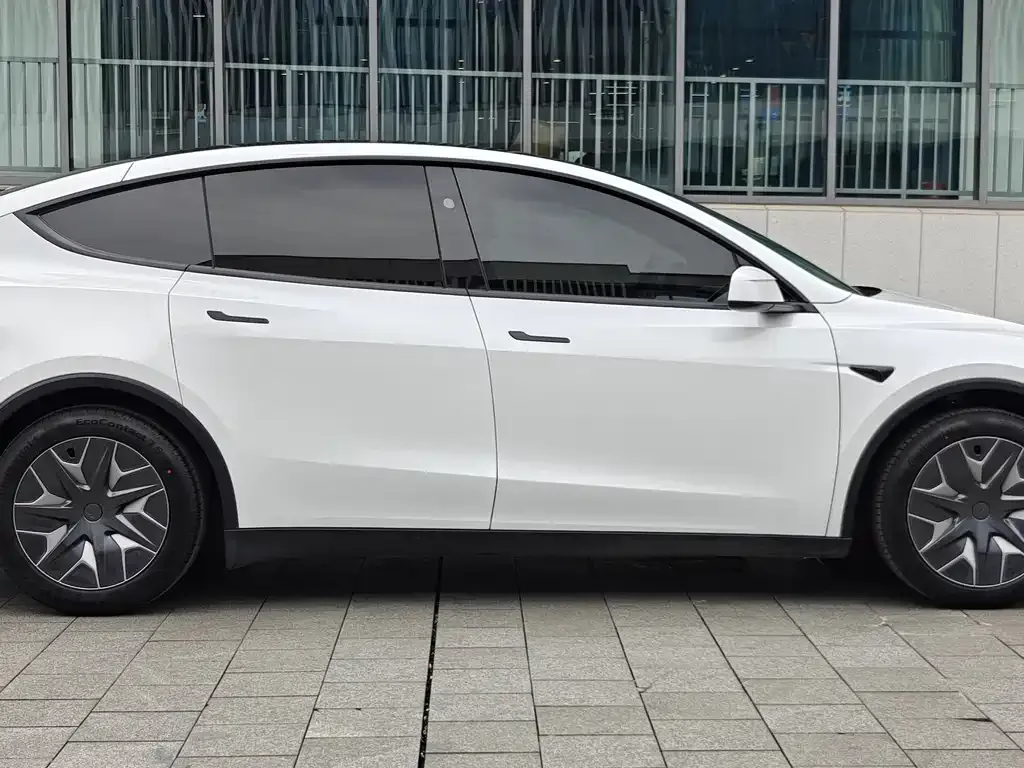 Tesla Model Y L 2026 из CN, фото 10