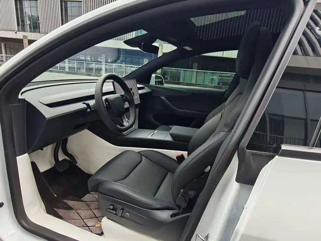 Tesla Model Y L 2026 из CN, фото 7