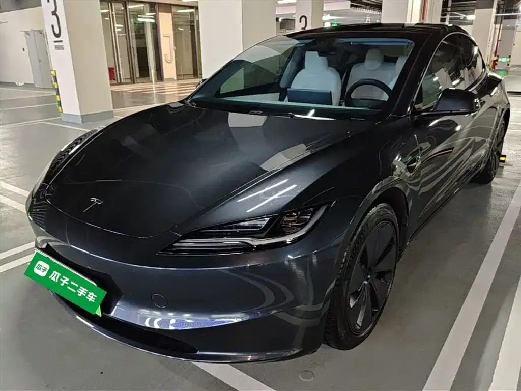 Tesla Model 3 — фото 9
