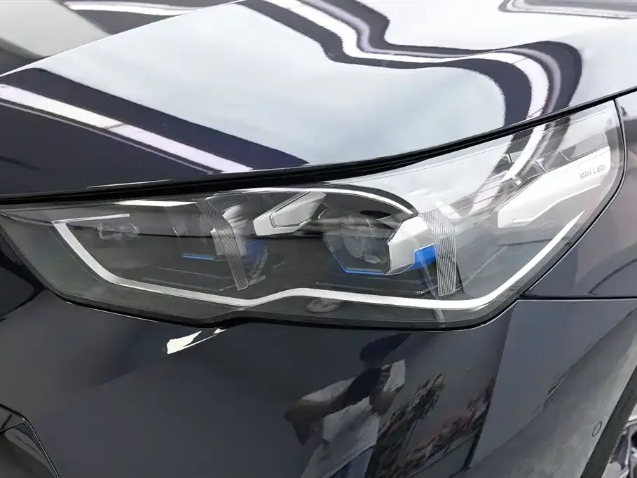 BMW 5 Series — фото 10