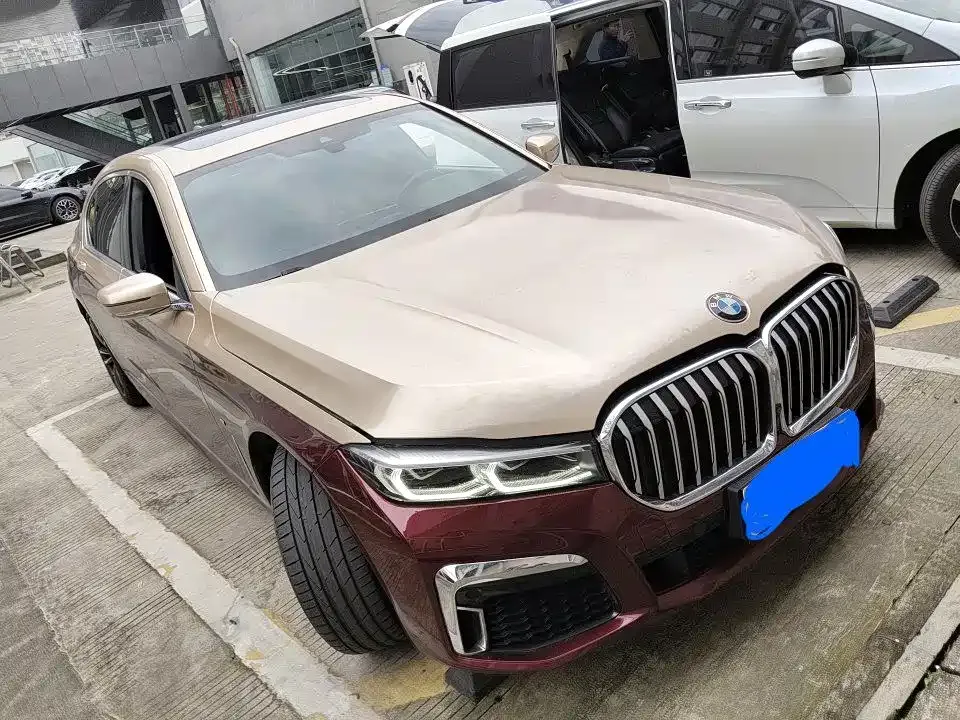 BMW 7 Series 2022 из CN, фото 3