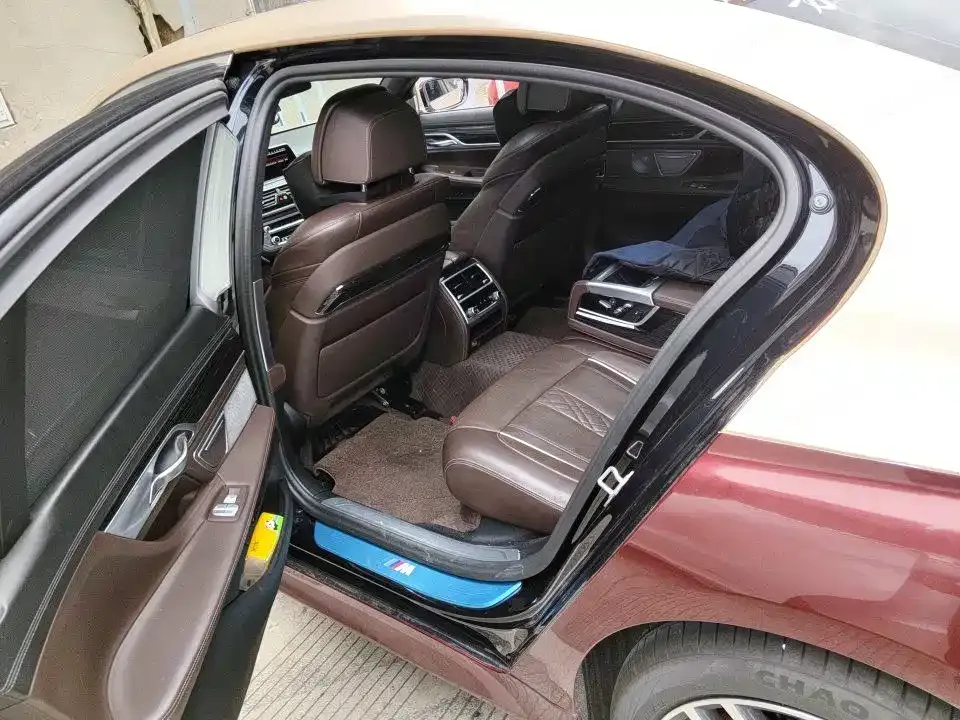BMW 7 Series 2022 из CN, фото 2