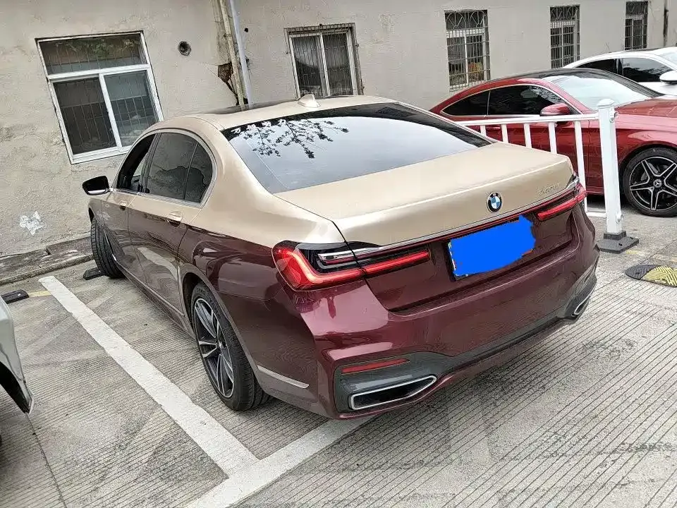 BMW 7 Series 2022 из CN, фото 6