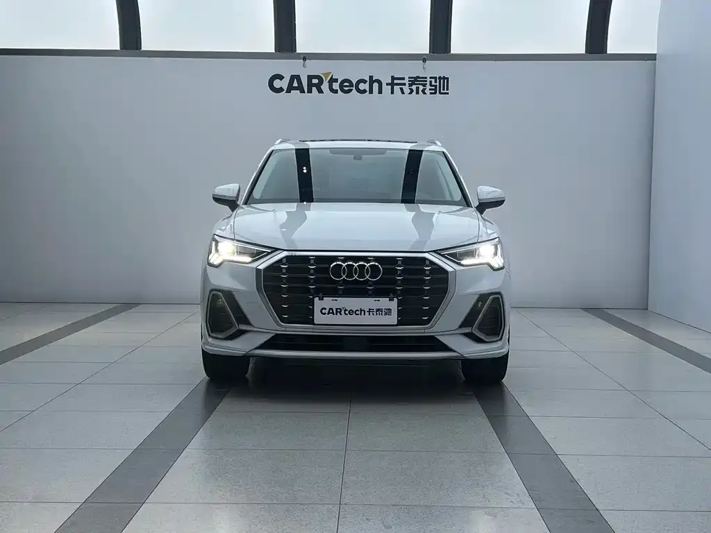 Audi Q3 — фото 8