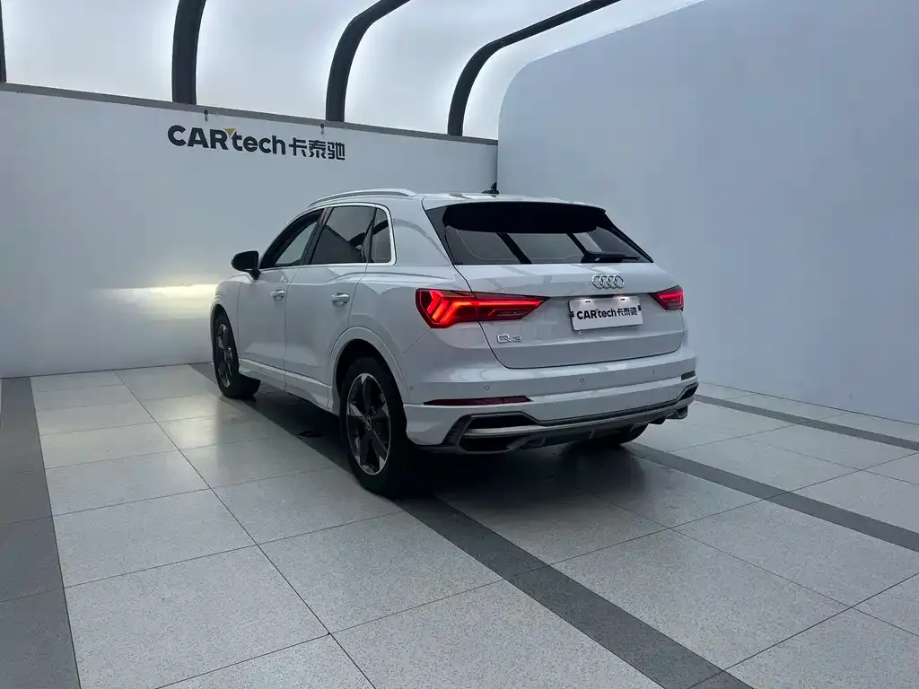 Audi Q3 — фото 9