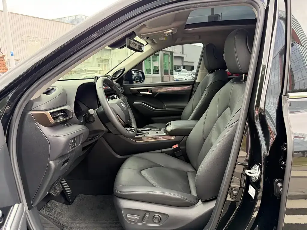 Toyota Highlander 2023 из CN, фото 6