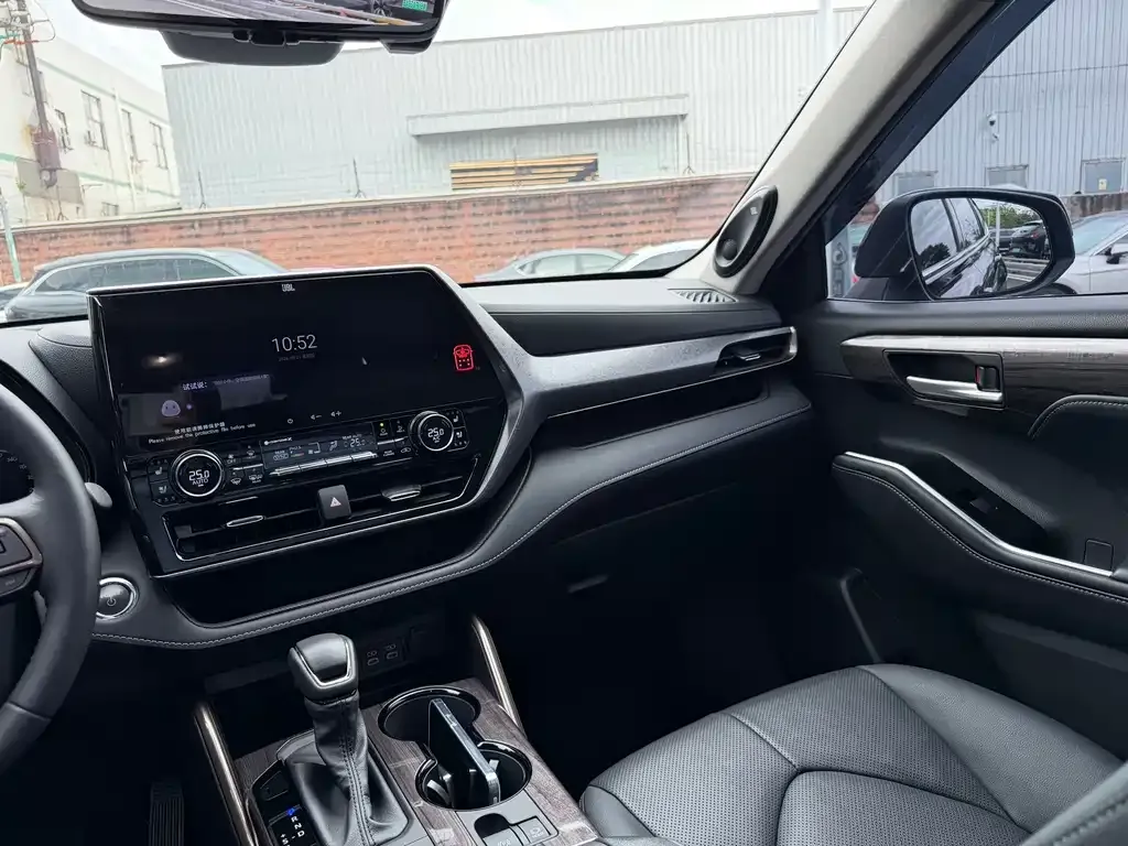 Toyota Highlander 2023 из CN, фото 3
