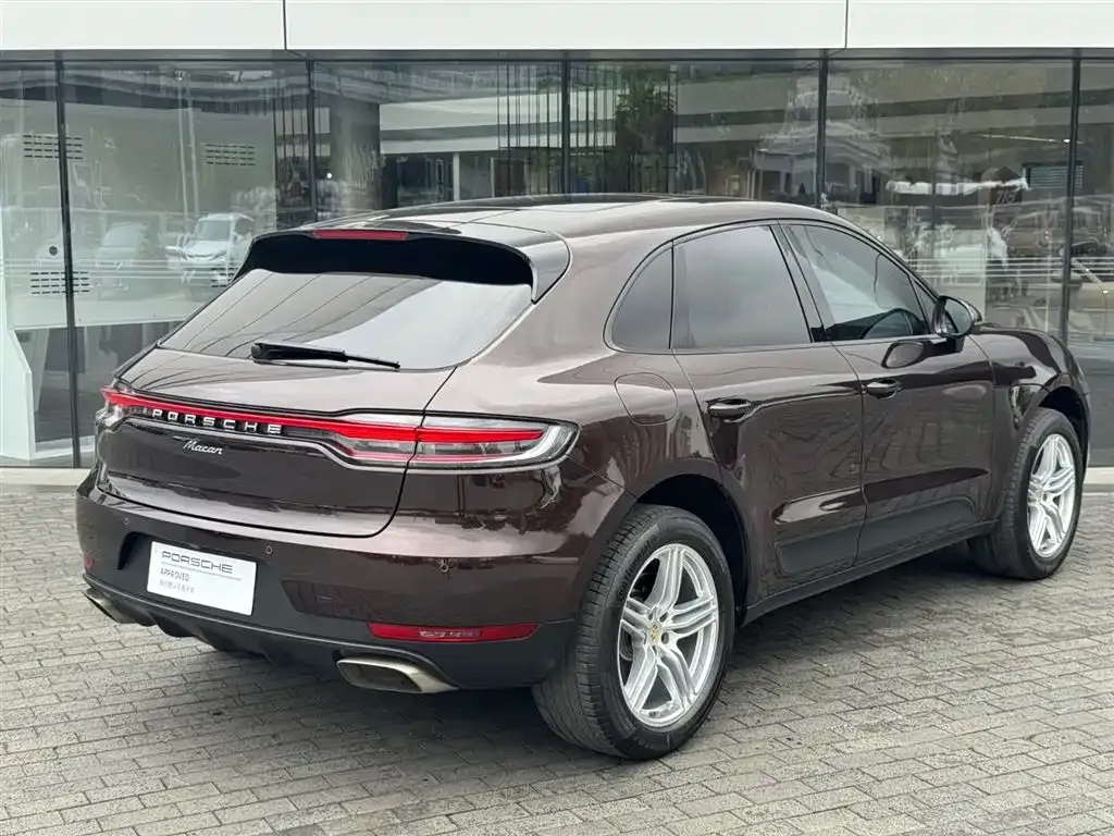 Porsche Macan — фото 10