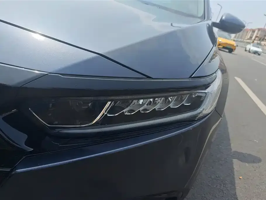 Honda Accord — фото 2