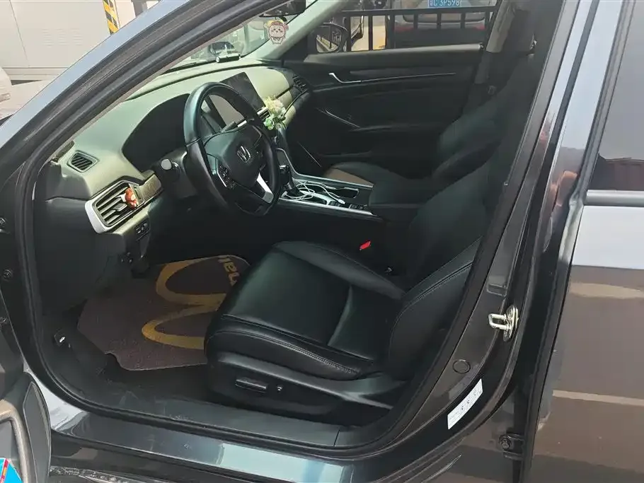 Honda Accord — фото 5
