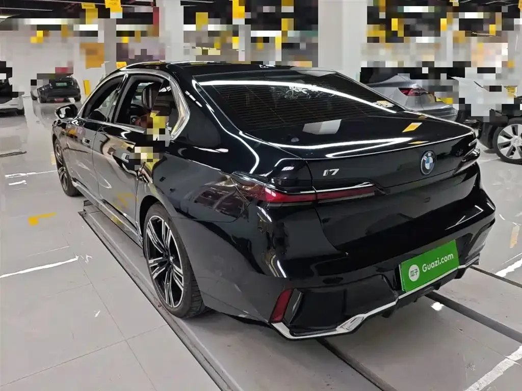 BMW i7 2023 из CN, фото 5