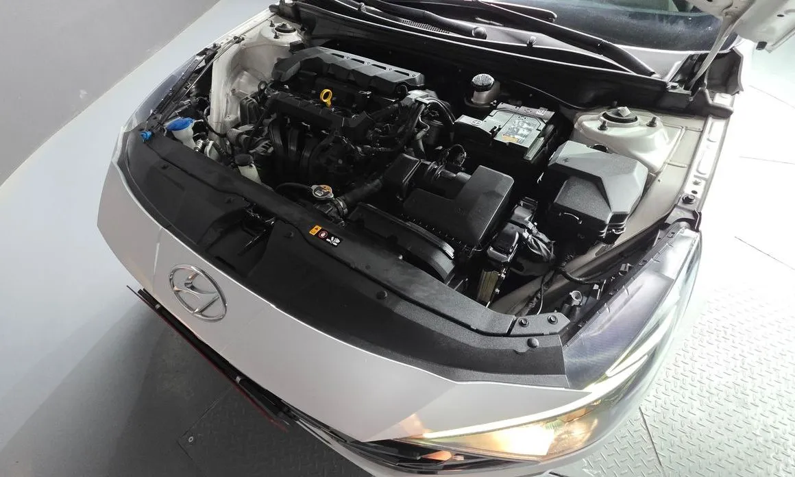 Hyundai AVANTE — фото 5