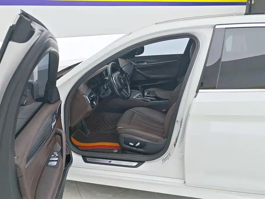 BMW 5 Series New Energy 2021 из CN, фото 5