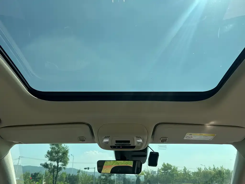 Buick Envision Plus — фото 3