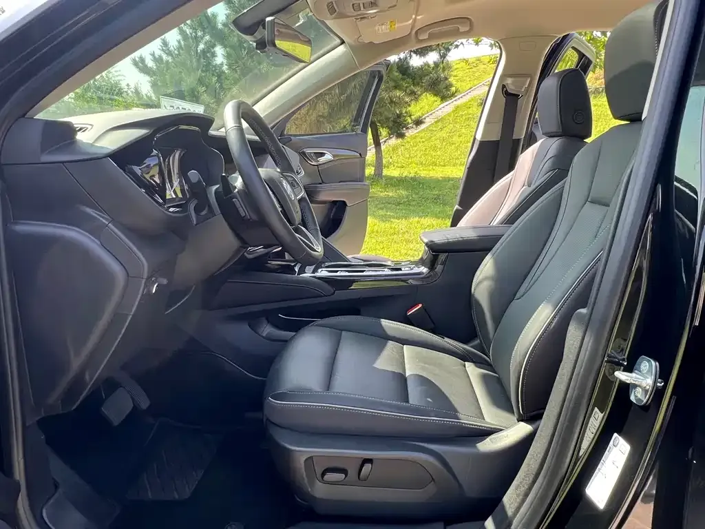 Buick Envision Plus — фото 6