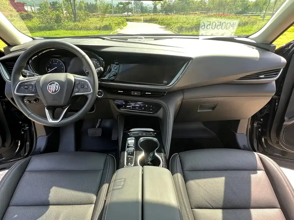 Buick Envision Plus — фото 5