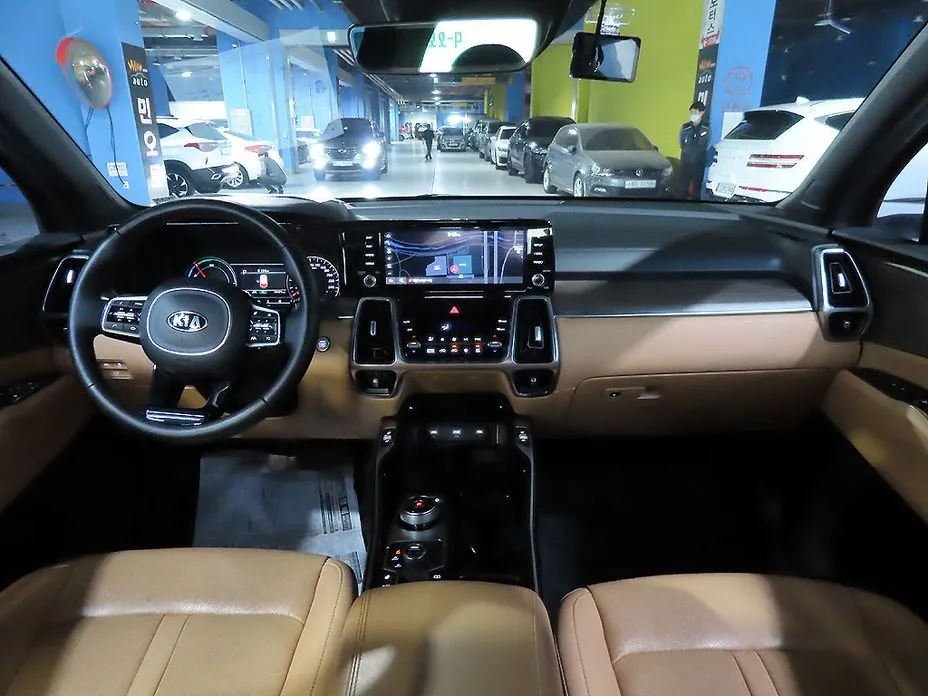 Kia Sorento — фото 6