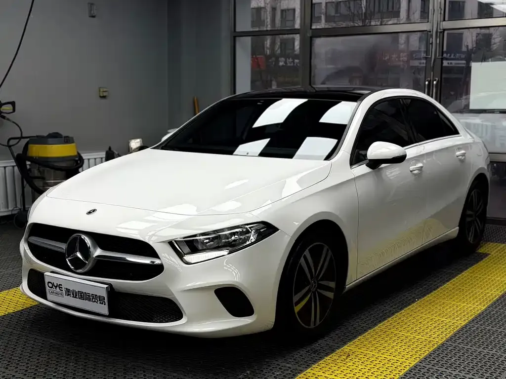 Mercedes-Benz A-Class — фото 1