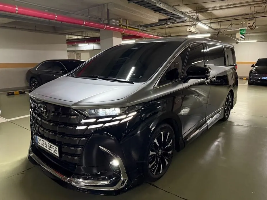 Toyota Alphard — фото 6