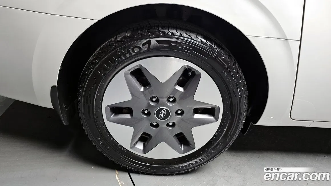 Hyundai Staria — фото 8