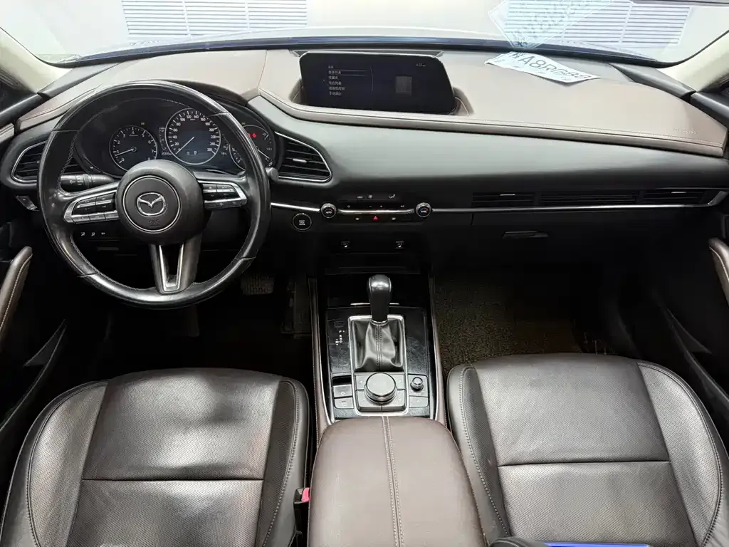 Mazda CX-30 — фото 10