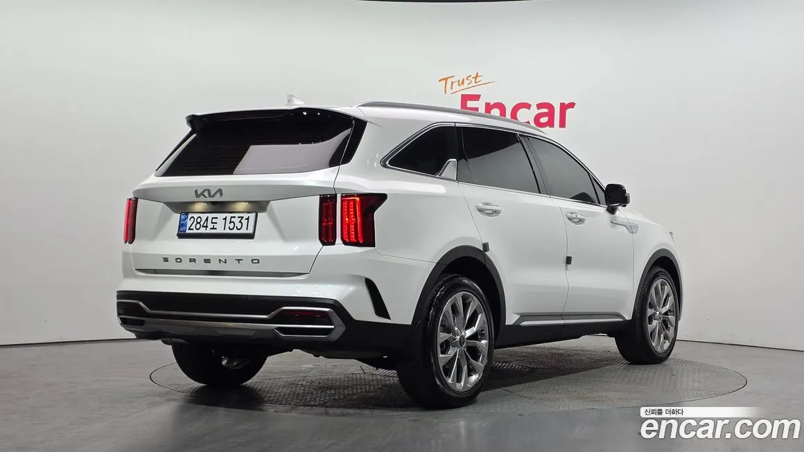 Kia Sorento — фото 3