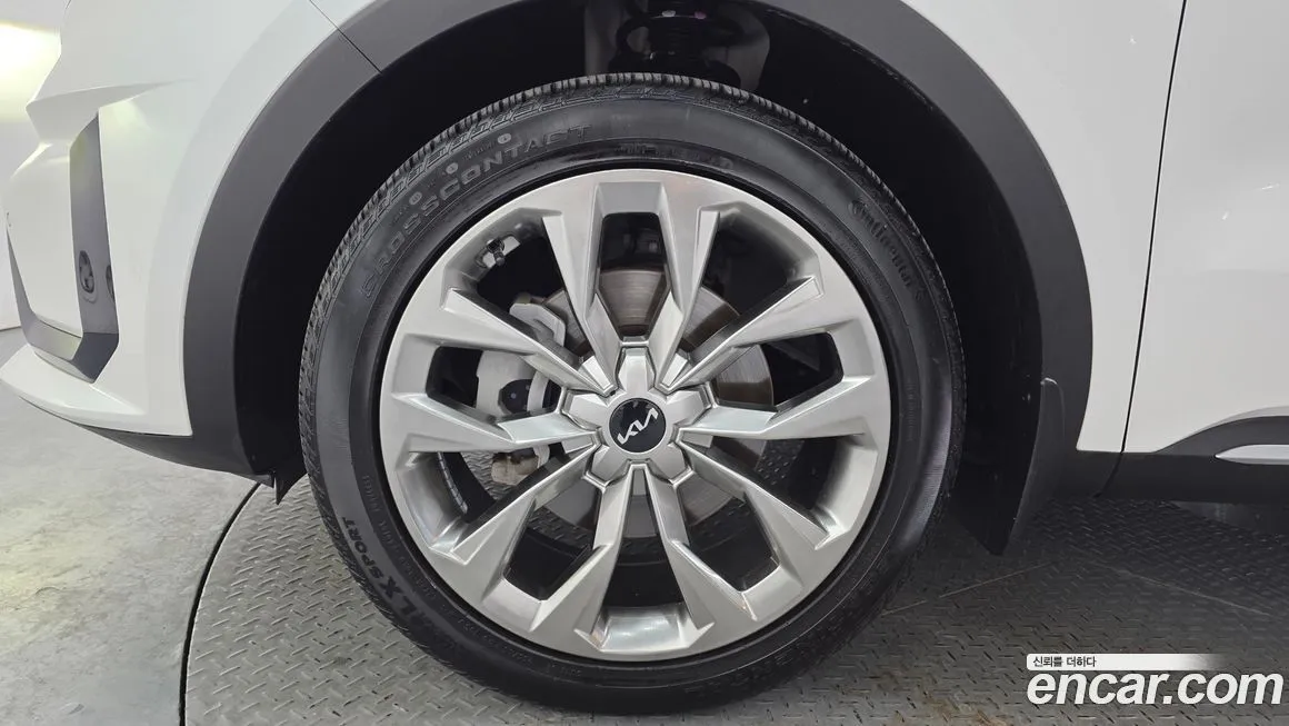 Kia Sorento — фото 6