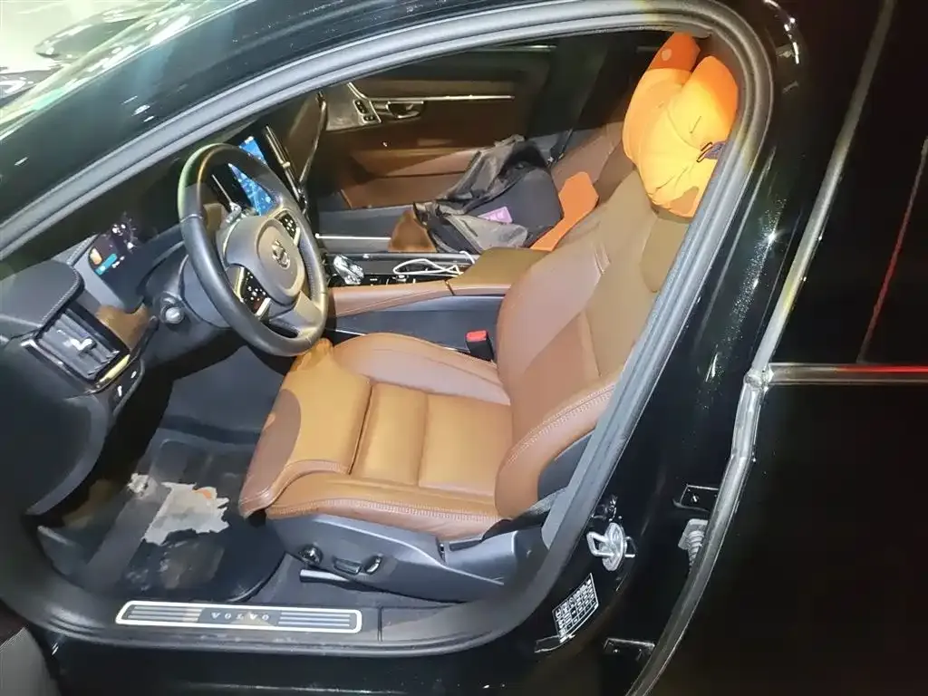 Volvo S90 — фото 2