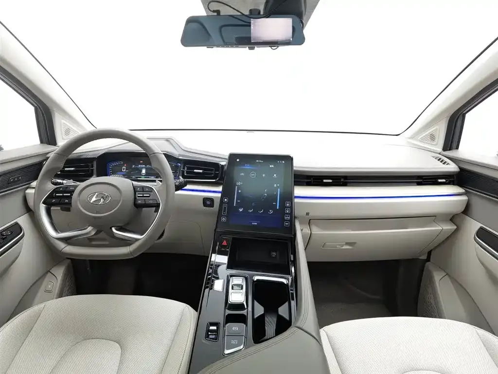 Hyundai Custo — фото 9