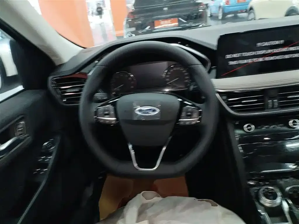 Ford Escape 2026 из CN, фото 4