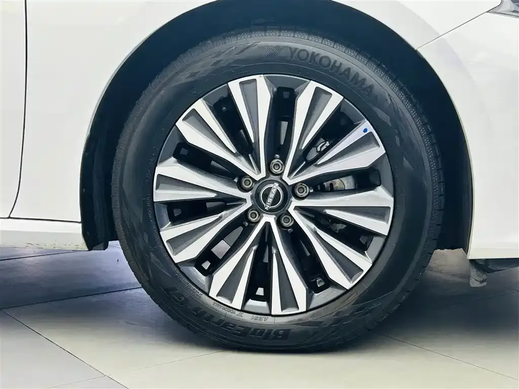 Nissan Teana — фото 2