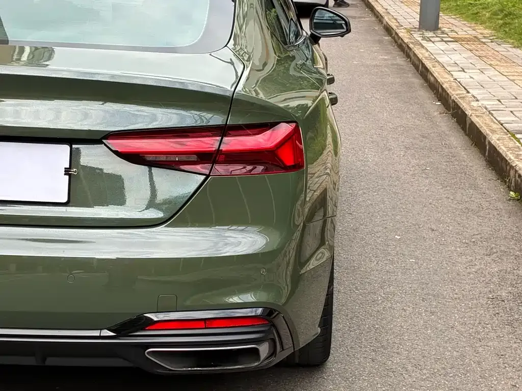 Audi A5 (Import) — фото 2