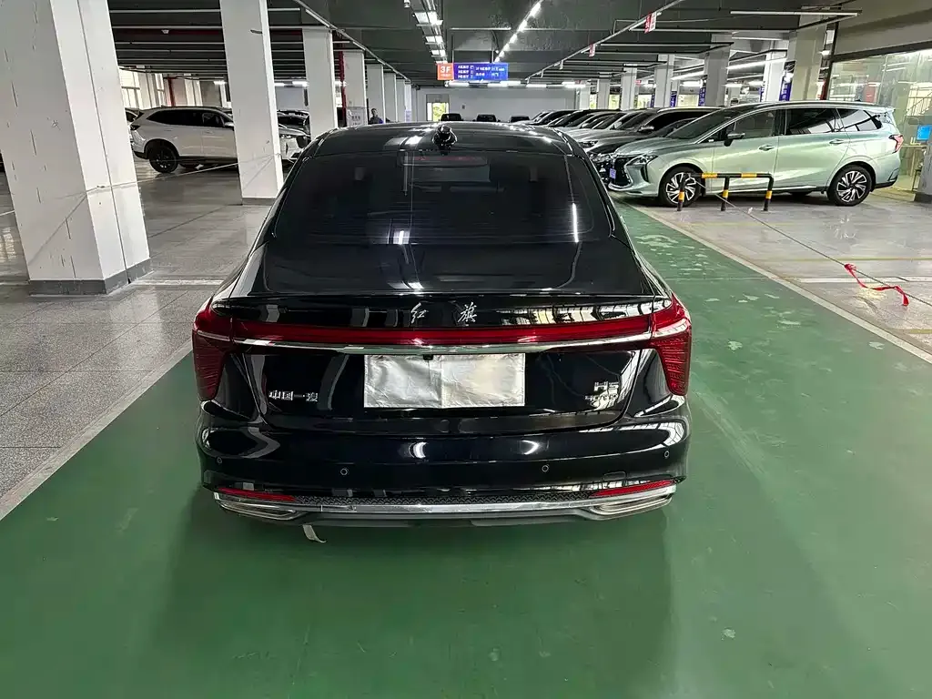 Hongqi H5 — фото 9