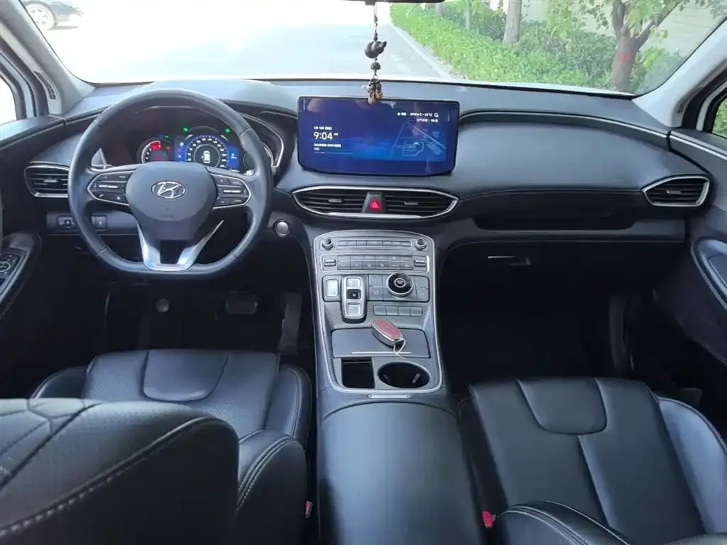 Hyundai Santa Fe 2023 из CN, фото 2