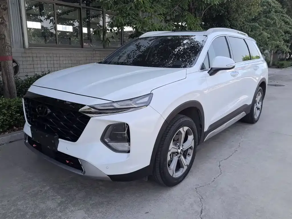 Hyundai Santa Fe 2023 из CN, фото 8