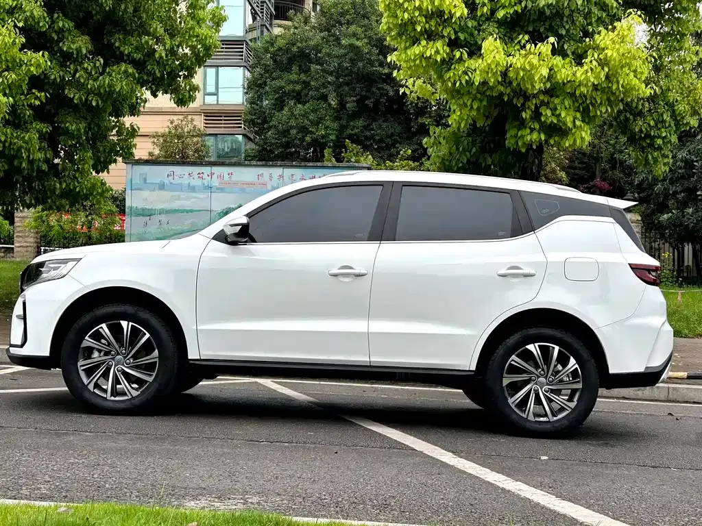 Geely Vision X6 — фото 10