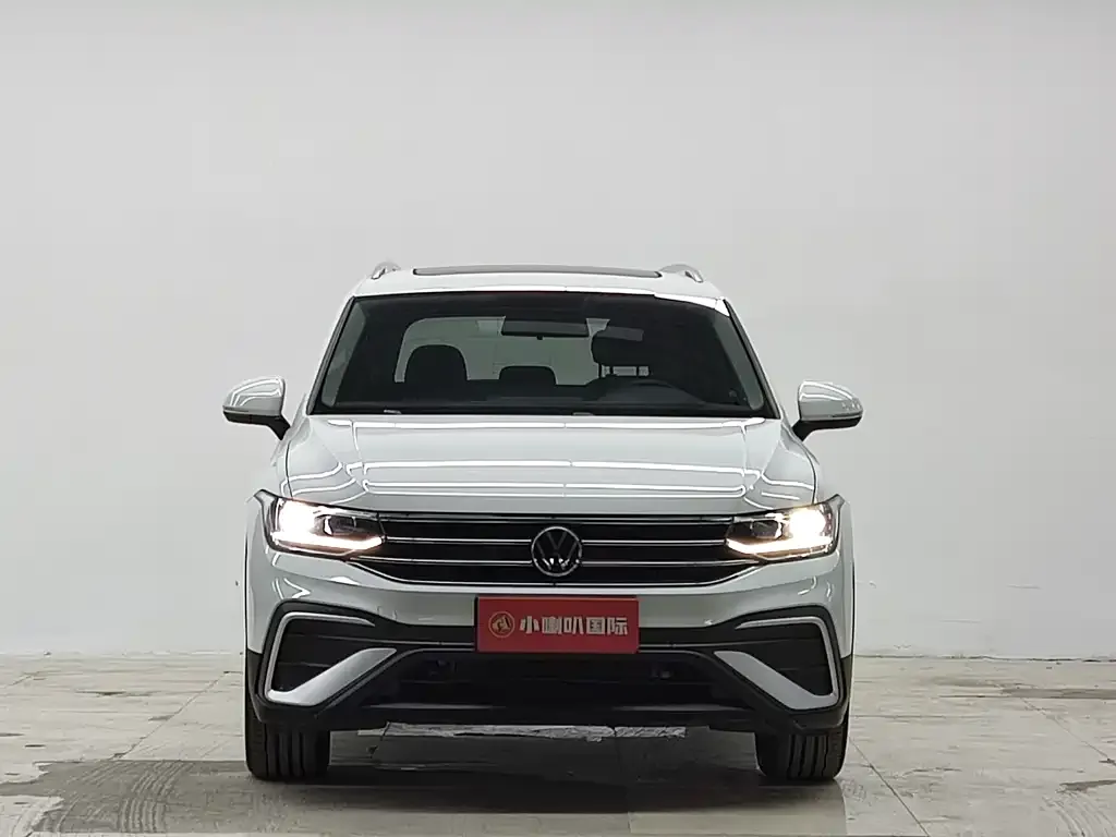 Volkswagen Tiguan L 2022 из CN, фото 2
