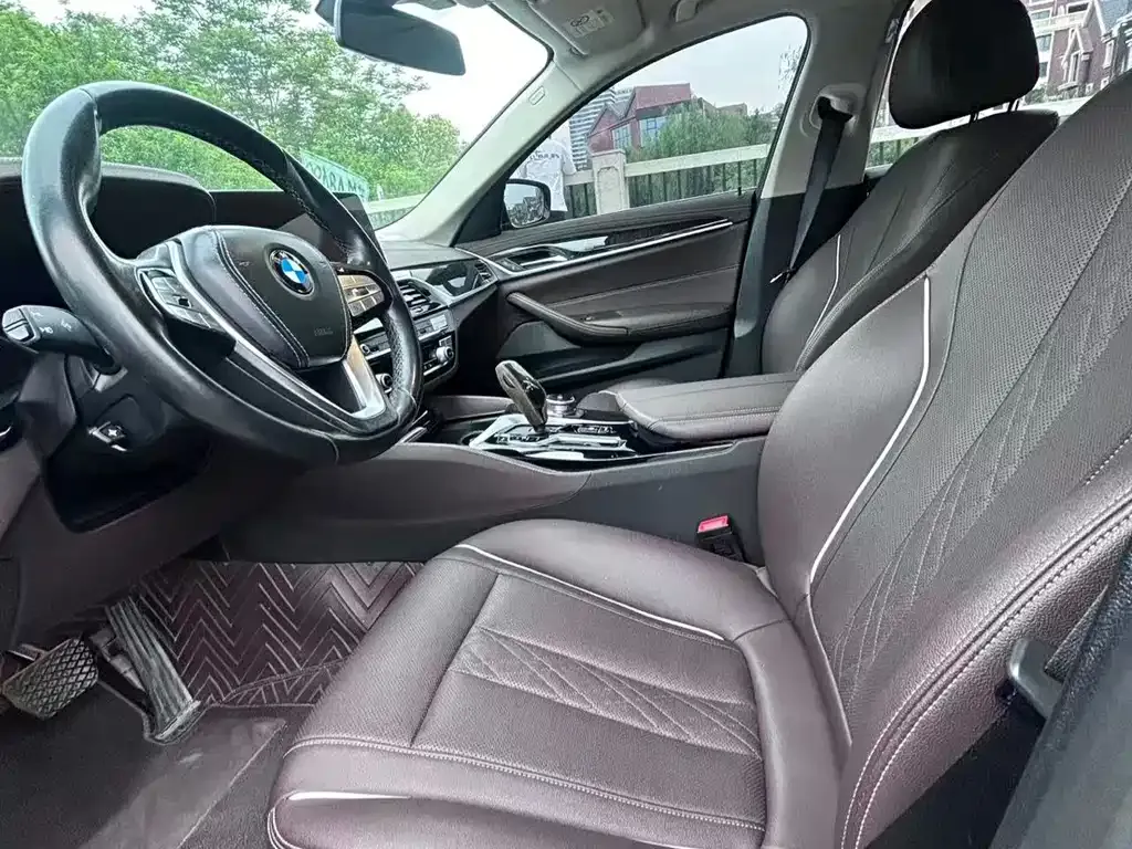 BMW 5 Series 2021 из CN, фото 2