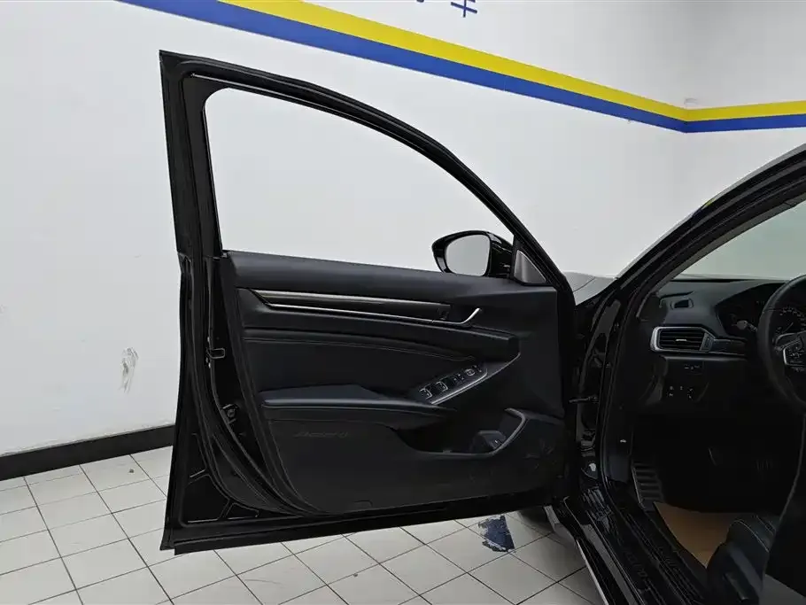 Honda Accord 2022 из CN, фото 2