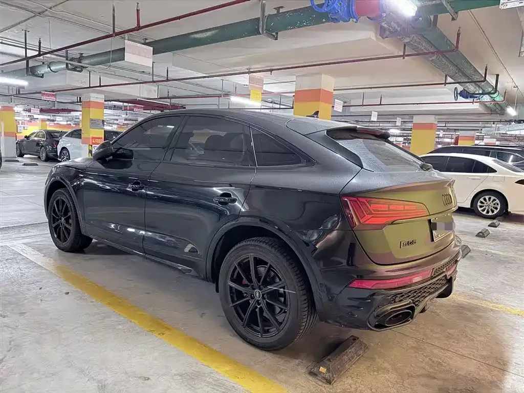 Audi Q5L Sportback — фото 4