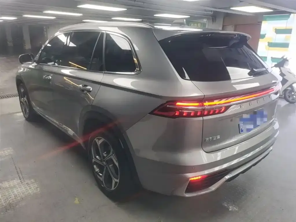Geely Xingyue L — фото 9