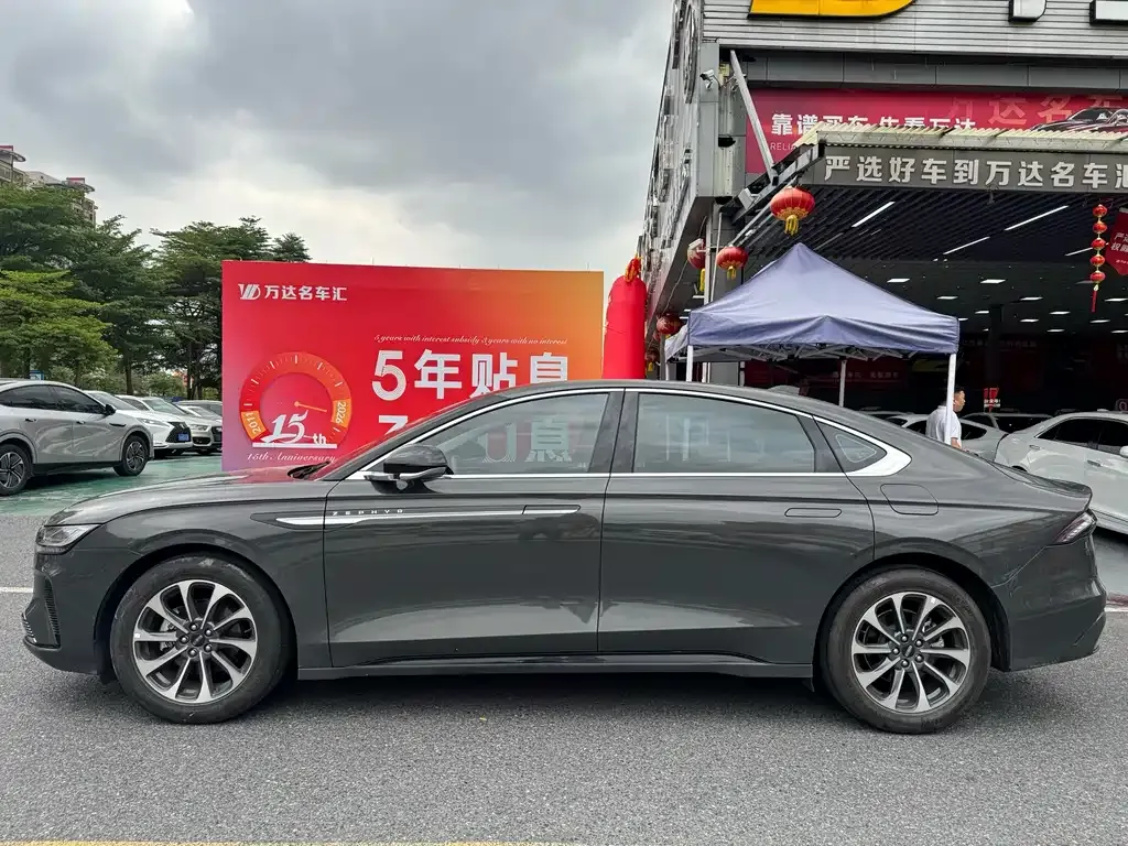 Lincoln Z 2023 из CN, фото 3